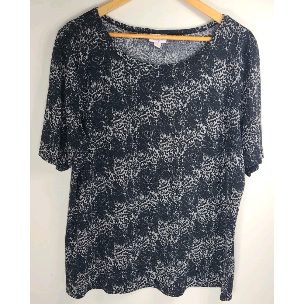 LuLaRoe Women's 3XL Top Black Gray Abstract Animal Print Stretch EUC